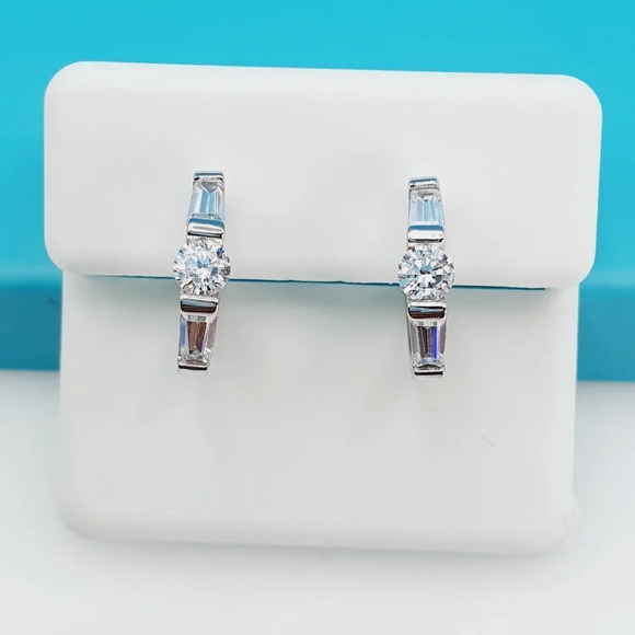 "925 Sterling Silver CZ Beautiful Earrings for Women, 1USPAR4289 - Picture 10 of 11